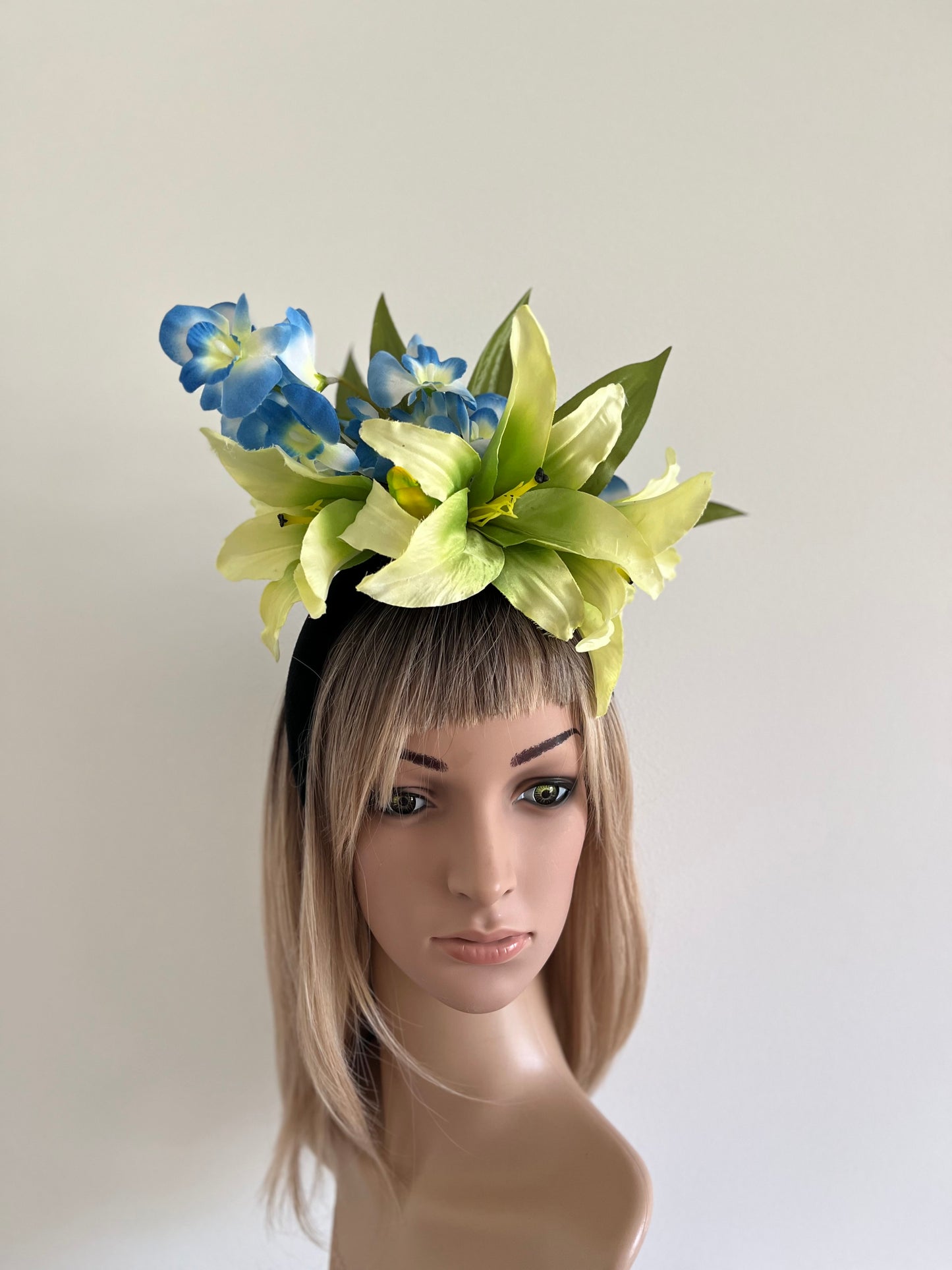 z-Sold Green Lily Flower Crown