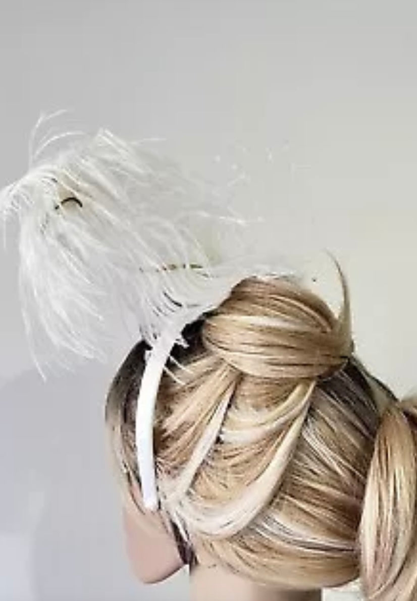 White & Silver Fascinator