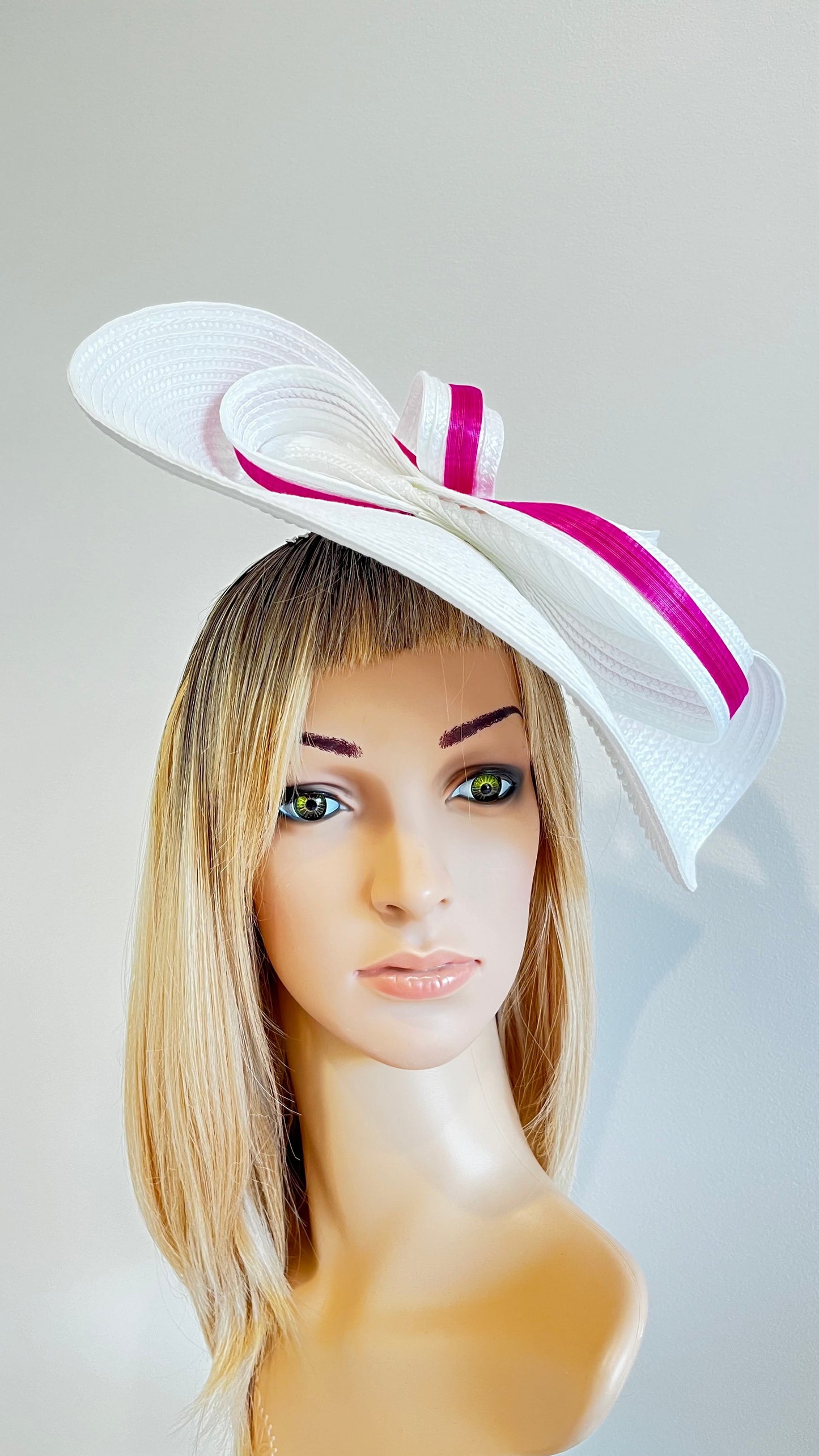 z-Sold  White & Pink Fascinator