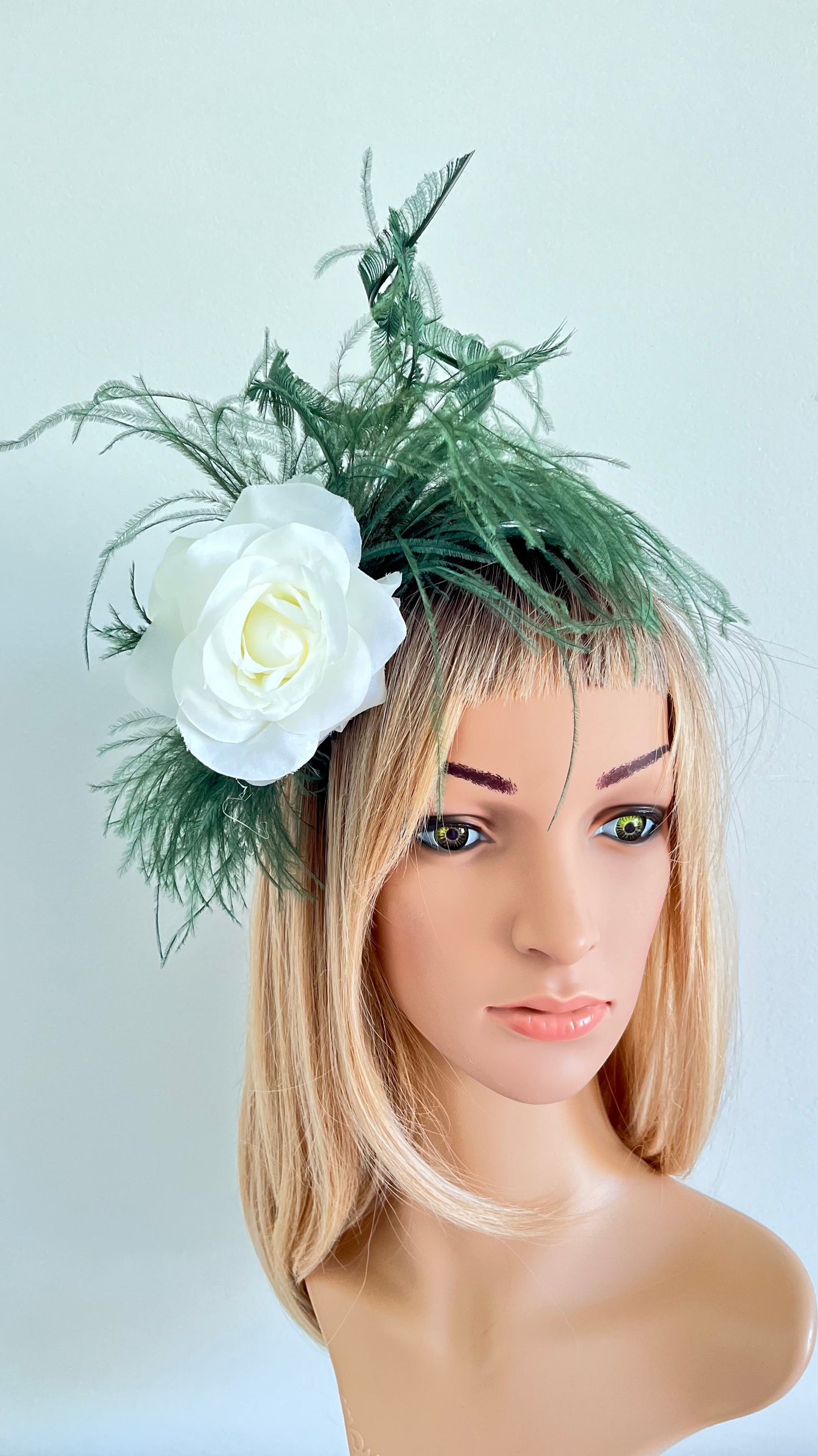 Green & White Fascinator